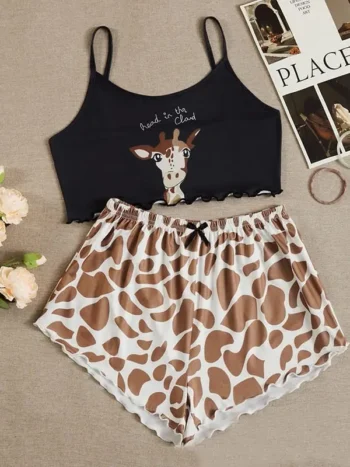 Very cute Giraffe All Over print short tops for kids